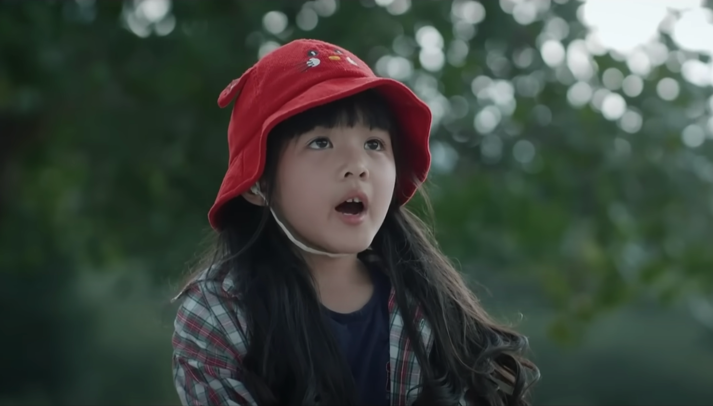 Hạt Dẻ biết sự thật về mẹ. Ảnh: CMH.