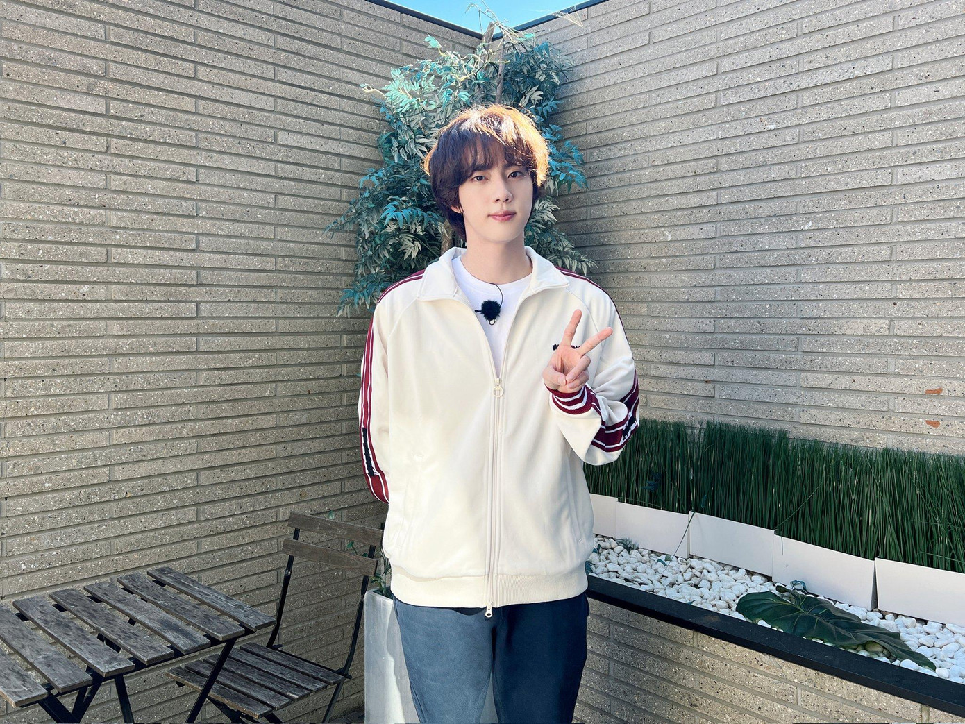 Sự xuất hiện của Jin (BTS) giúp Running Man tập 627 đạt rating cao. Ảnh: HYPE.