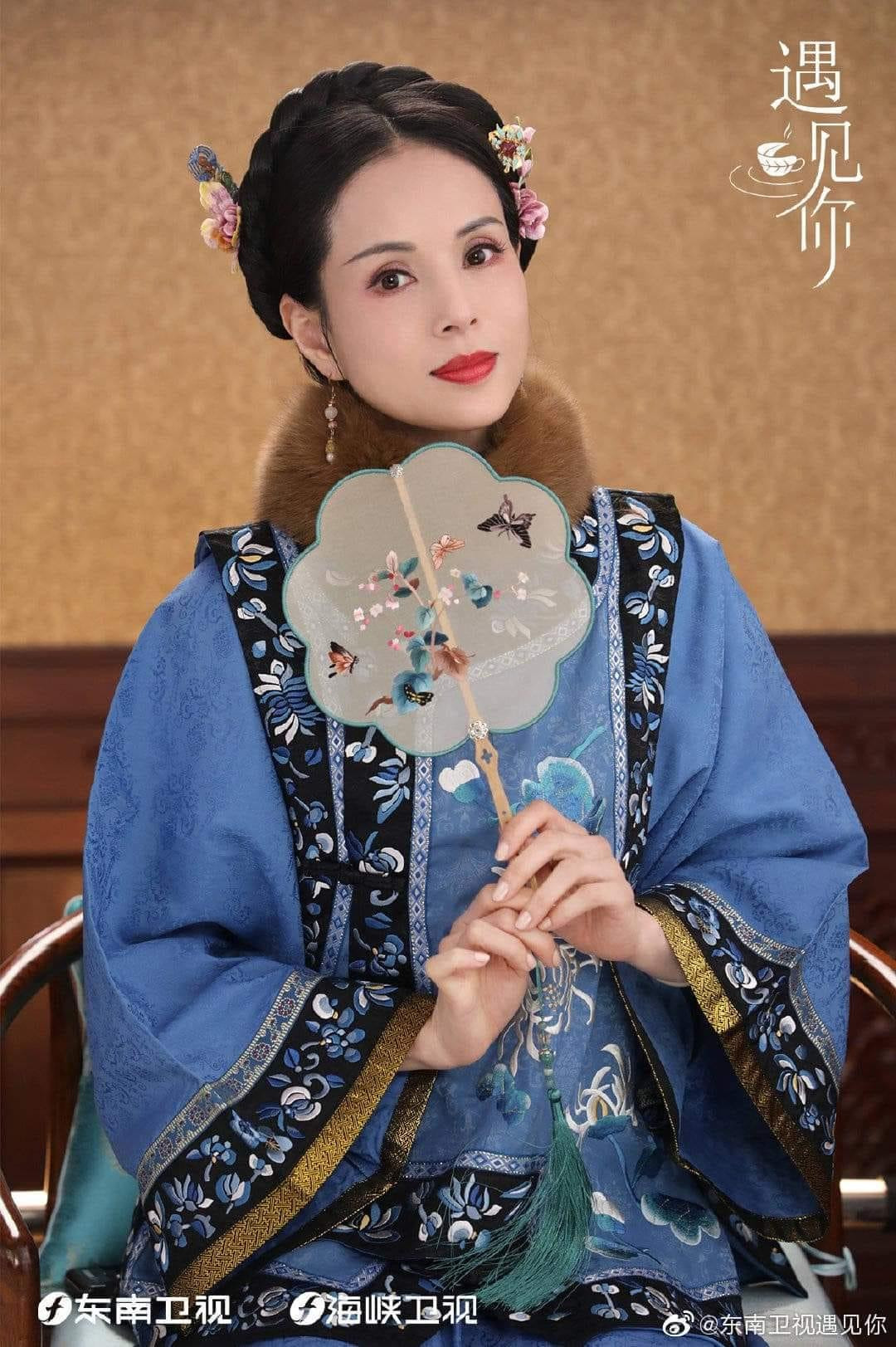 Nhiều bình luận mong muốn “Cô Long” sẽ sớm tham gia một bộ phim cung đấu vì hình ảnh rất mới lạ và phù hợp.