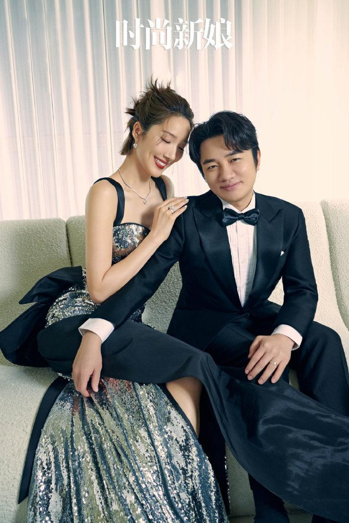 Cặp sao nên duyên vợ chồng vào dịp lễ Tình nhân năm 2015, sau gần 10 năm yêu nhau, họ có hai con gái. Vương Tổ Lâm được gọi là “chú lùn” vì chiều cao khiêm tốn 1,63 m, trong khi vợ anh là người mẫu cao 1,75 m.