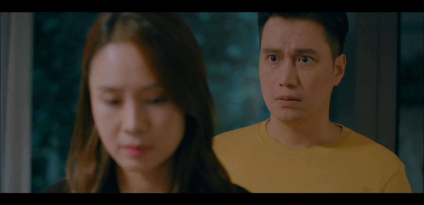 Việt Anh vào vai Hoàng, người chồng mẫu mực nhưng bị phát hiện ngoại tình. Việt Anh vào vai Hoàng, người chồng mẫu mực nhưng bị phát hiện ngoại tình.