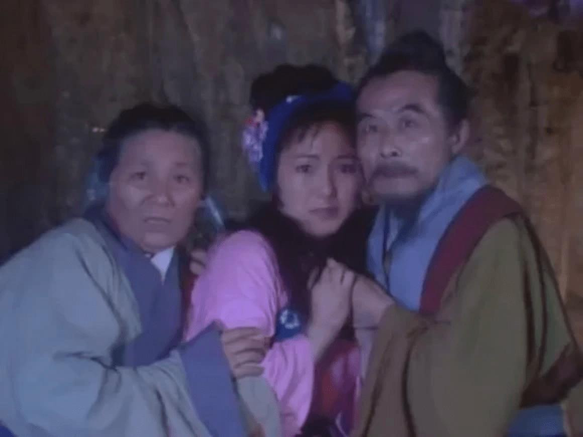 Vai diễn bà lão của Lưu Huệ Minh trong Tây du ký 1986. Ảnh: Sohu. Vai diễn bà lão của Lưu Huệ Minh trong Tây du ký 1986. Ảnh: Sohu.