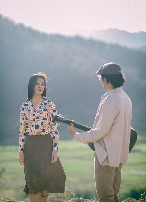 Những hình ảnh đẹp trong phim của Khánh Ly (Bùi Lan Hương) và Trịnh Công Sơn (Avin Lu)