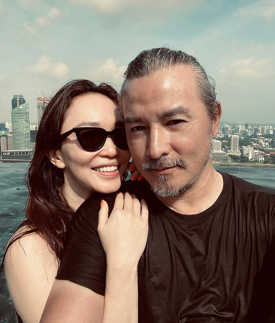 Phạm Văn Phương có hôn nhân 13 năm với tài tử Lý Minh Thuận. Cả hai từng hợp tác trong nhiều phim như Thần điêu đại hiệp, Thanh xà Bạch xà, Truyền thuyết Hằng Nga, Tình yêu thời SARS... Họ được gọi là cặp “Tiên đồng ngọc nữ” của điện ảnh Singapore. Đám cưới cặp sao còn được trực tiếp trên sóng truyền hình quốc gia này.