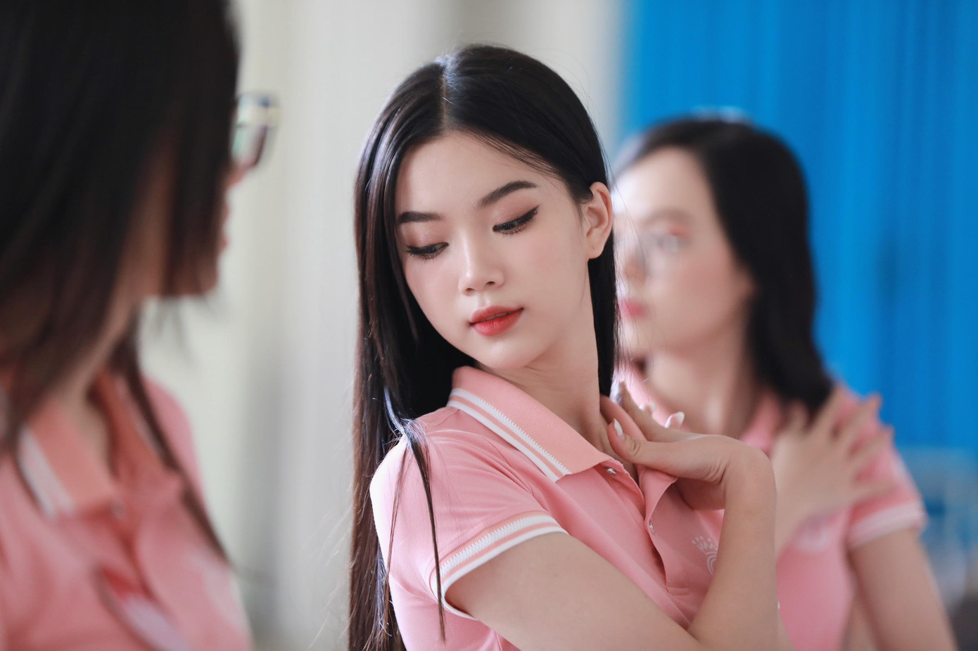 Không chỉ chú trọng trong từng bước nhảy, thần thái biểu cảm cũng được thí sinh quan tâm chỉn chu.