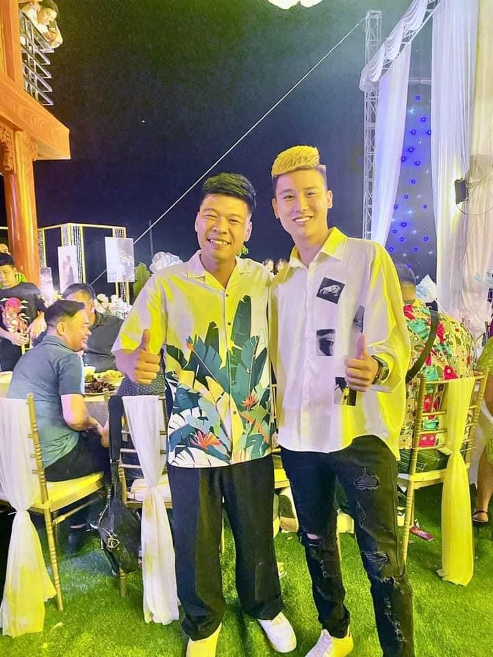 Trung Ruồi (trái) Trung Ruồi (trái)