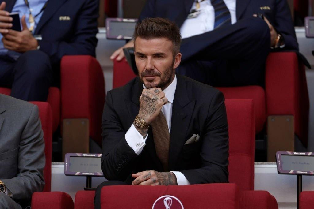 Đây là trận đấu thứ hai tại World Cup 2022 David Beckham ngồi ở hàng ghế khán giả. Trước đó, anh dự lễ khai mạc và theo dõi trận đấu giữa Qatar và Ecuador hôm 20/11. Đây là trận đấu thứ hai tại World Cup 2022 David Beckham ngồi ở hàng ghế khán giả. Trước đó, anh dự lễ khai mạc và theo dõi trận đấu giữa Qatar và Ecuador hôm 20/11.