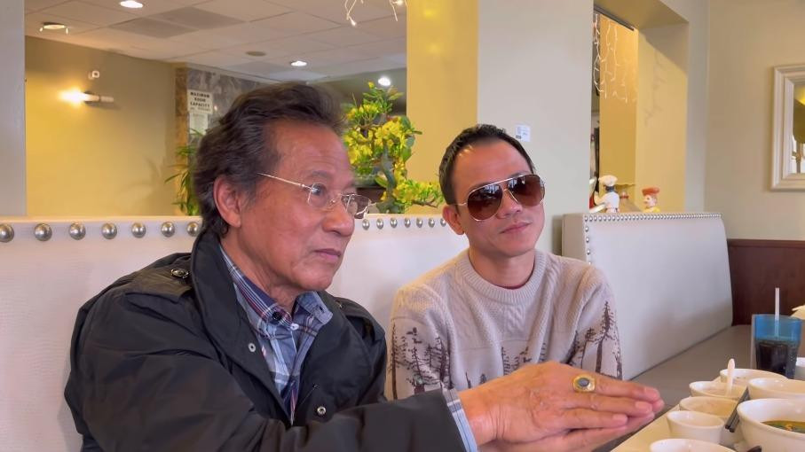 Chế Linh và con trai Chế Phong Chế Linh và con trai Chế Phong