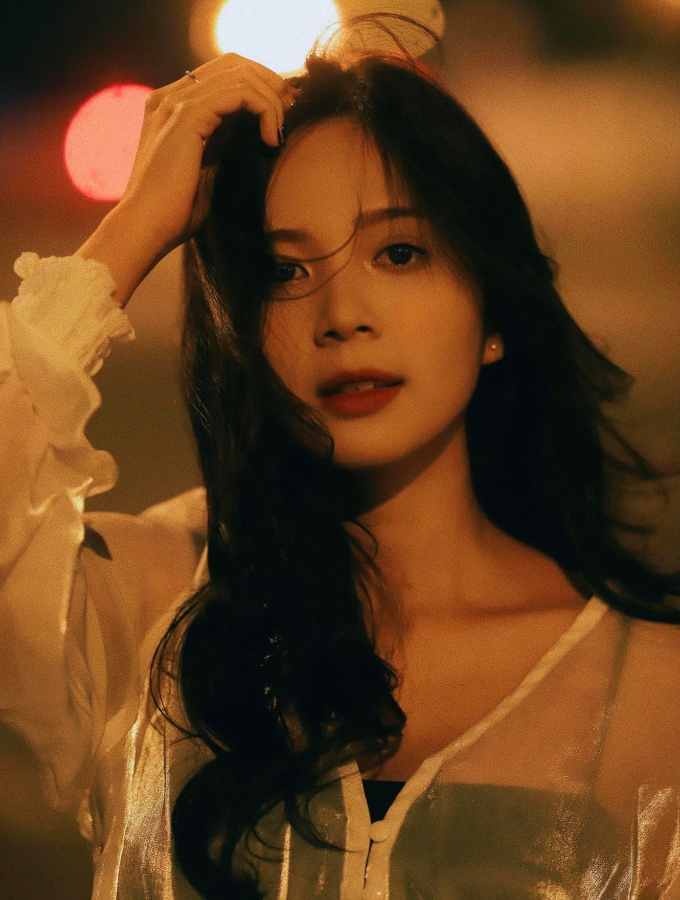 Ngọc Huyền được khen vì vẻ ngoài ngây thơ, trong sáng, xinh đẹp như búp bê.