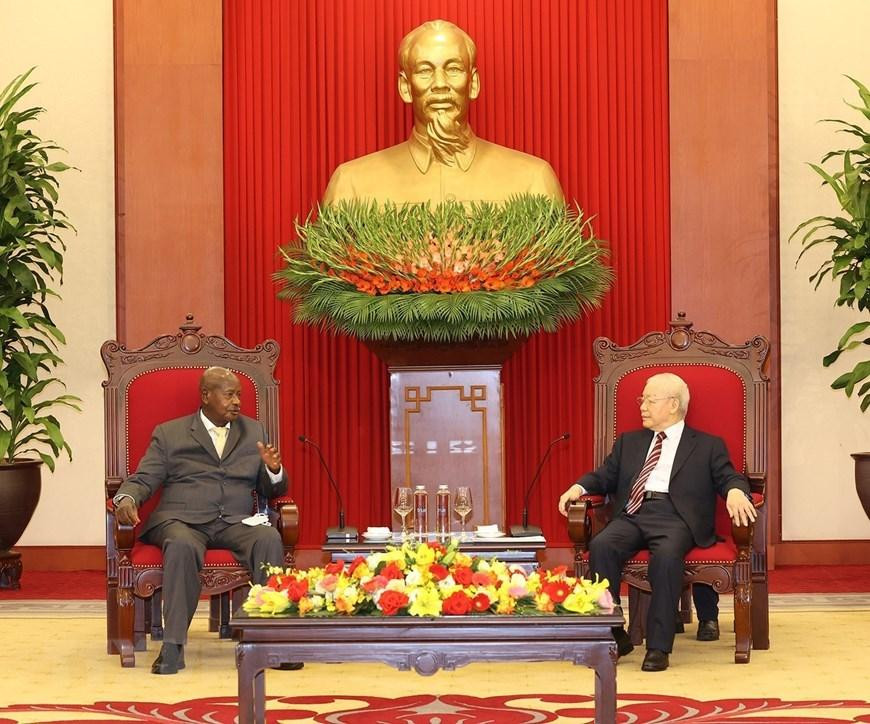 Tổng Bí thư Nguyễn Phú Trọng tiếp Tổng thống Cộng hòa Uganda Yoweri Kaguta Museveni. (Ảnh: Trí Dũng/TTXVN) Tổng Bí thư Nguyễn Phú Trọng tiếp Tổng thống Cộng hòa Uganda Yoweri Kaguta Museveni. (Ảnh: Trí Dũng/TTXVN)