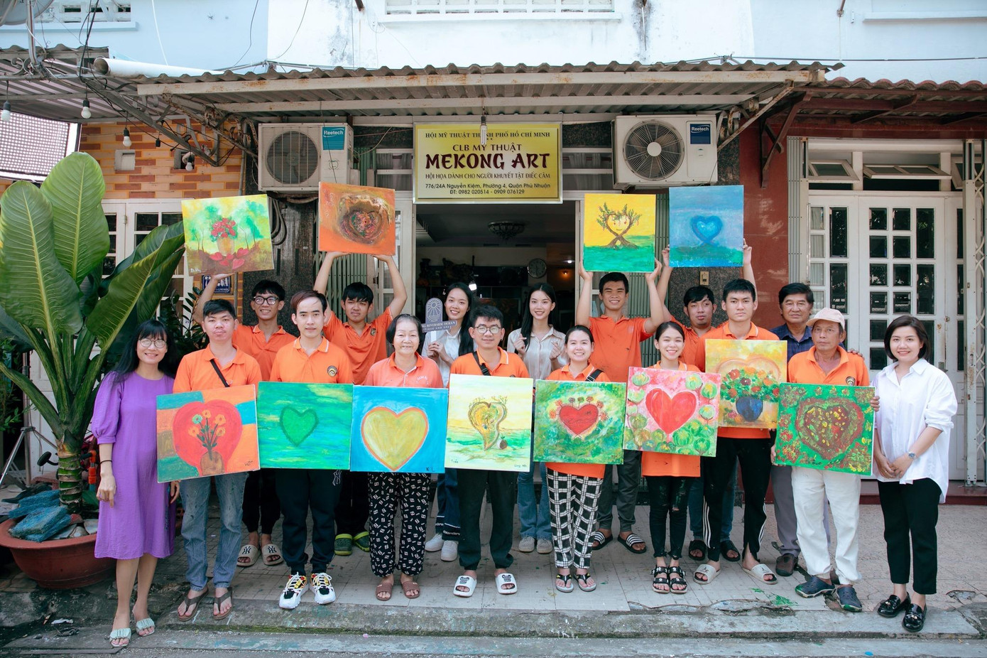 Chuyến hành trình đáng nhớ và đầy ý nghĩa của hai thí sinh Hoa hậu Việt Nam 2022.