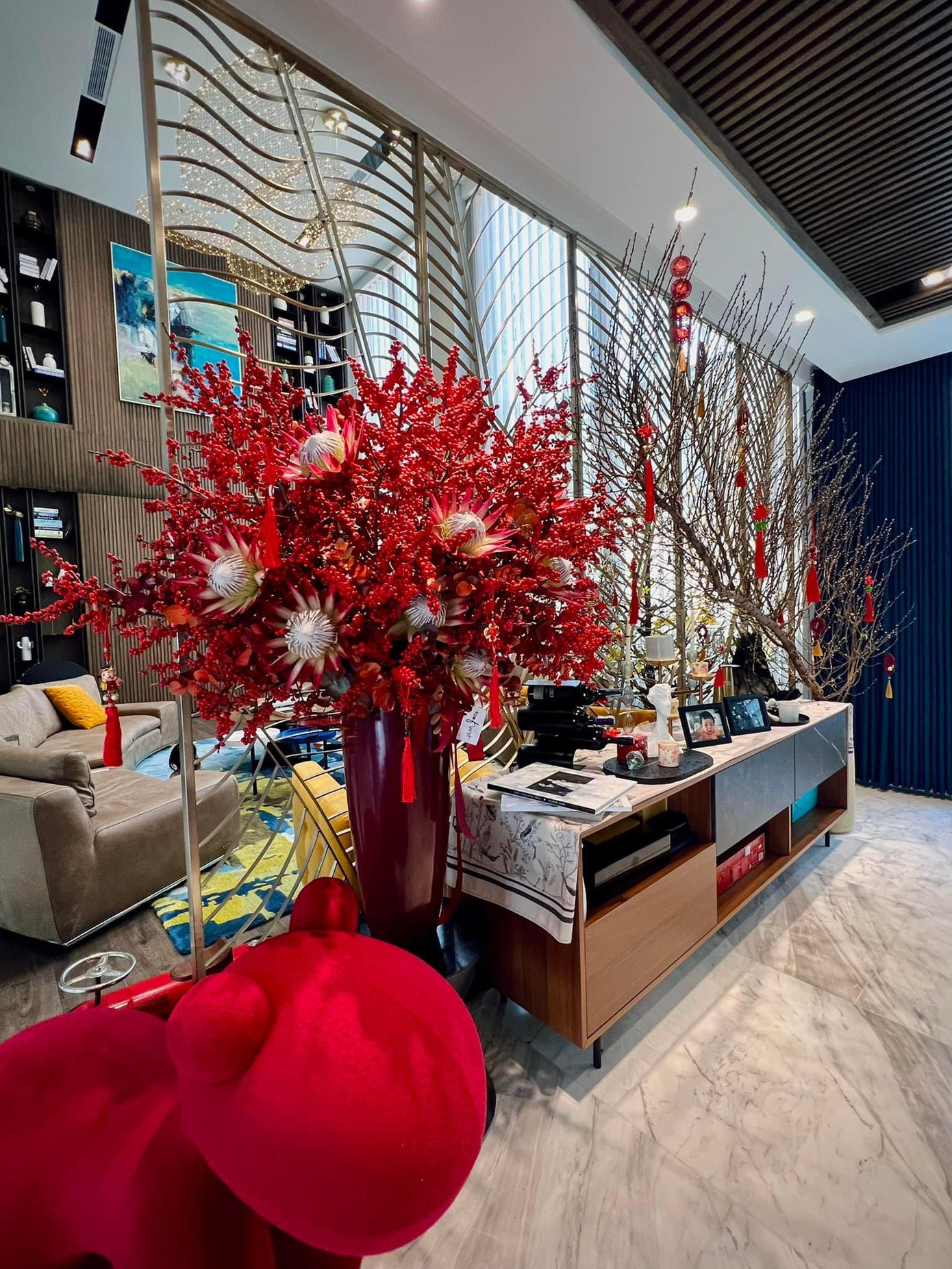 Góc nhà rực rỡ của gia đình Cường Đô La - Đàm Thu Trang.