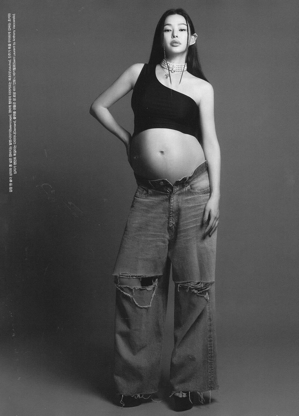 Honey Lee sinh năm 1983, là nữ diễn viên, Hoa hậu Hàn Quốc 2006, Á hậu 3 Hoa hậu Hoàn Vũ (Miss Universe) 2007.