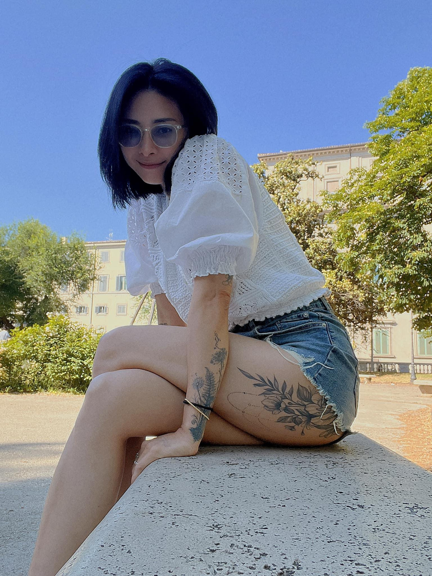 Ở tuổi 43, “đả nữ” màn ảnh Việt vẫn giữ được vóc dáng khỏe khoắn, thon thả, quyến rũ.