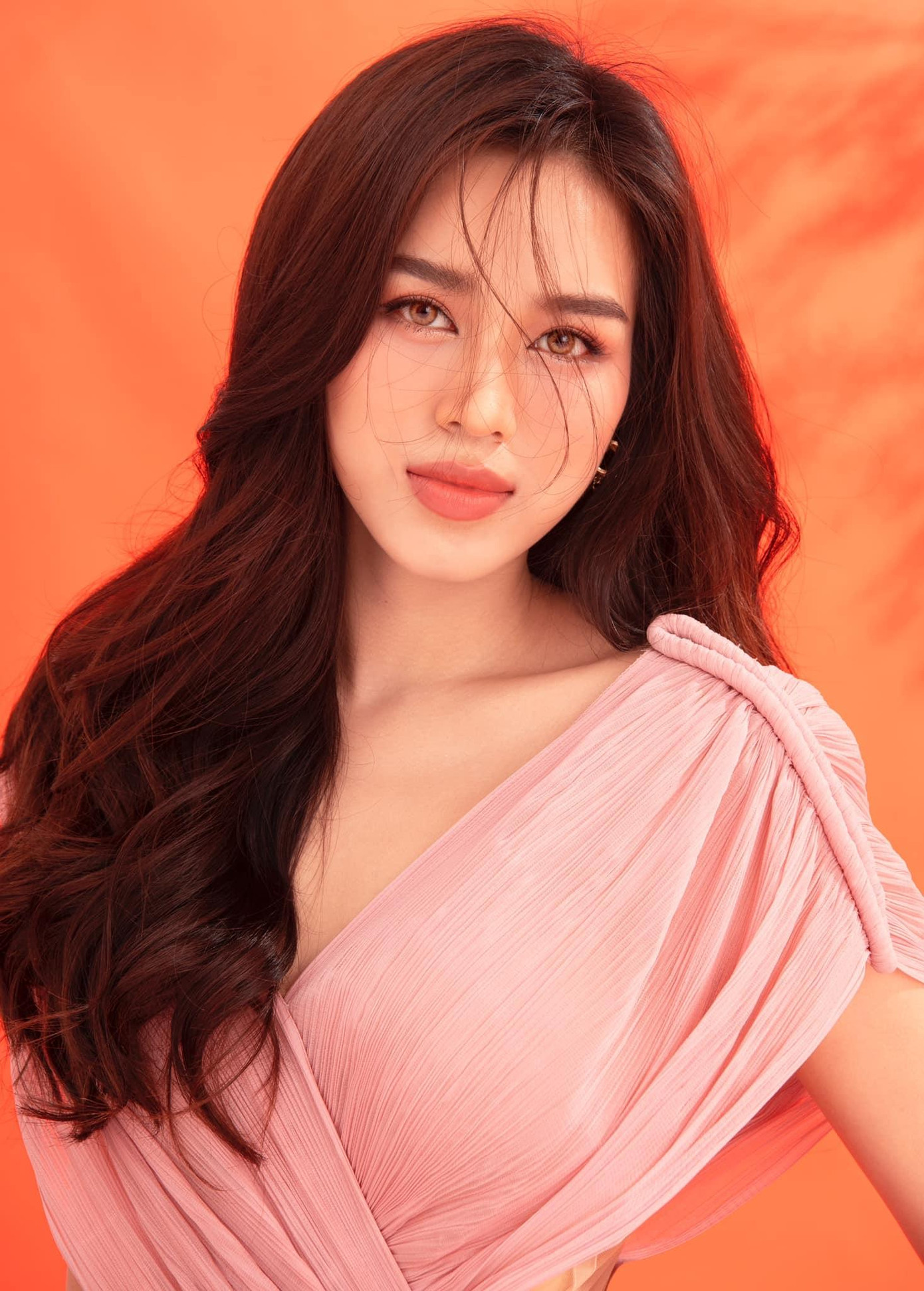 Đêm chung kết Miss World 2021 sẽ diễn ra tại Puerto Rico vào 7h sáng ngày 17/03/2022 theo giờ Việt Nam. Đại diện Việt Nam được các fan sắc đẹp nước nhà kỳ vọng sẽ đạt được thành tích cao. Tính tới hiện tại, Đỗ Thị Hà là Top 13 Top Model, Top 27 Miss Talent, Top 28 Beauty with a Purpose.