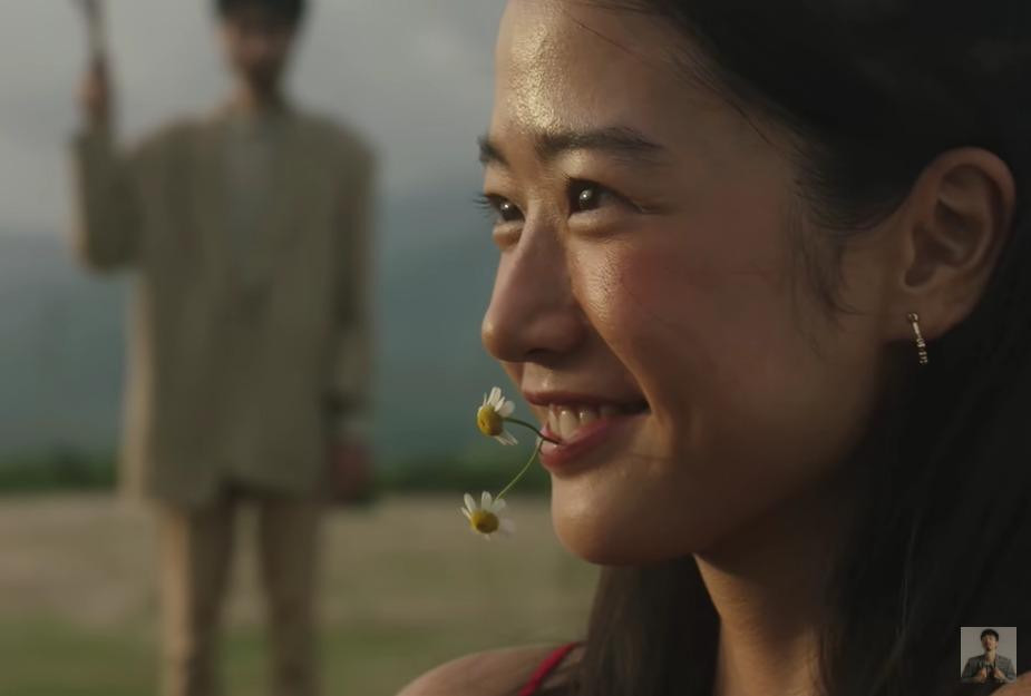 Amandine nổi lên khi đóng MV Trốn Tìm của Đen Vâu Amandine nổi lên khi đóng MV Trốn Tìm của Đen Vâu