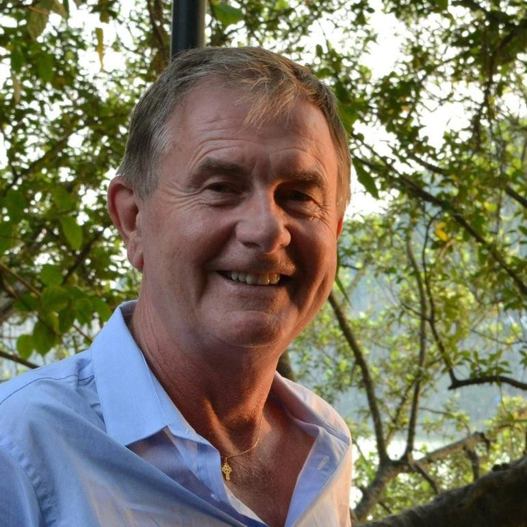 Tony Coffey là một nhà đào tạo sơ cấp cứu được đánh giá cao và được mời làm diễn giả cho nhiều đơn vị đào tạo tại Australia. Năm 2010, ông Tony đã được chọn để viết sách đào tạo sơ cấp cứu và các tư liệu sát hạch cho tổ chức đào tạo hàng đầu của Australia Health Corp. Đây là một trong những sách đào tạo sơ cấp cứu được sử dụng rộng rãi nhất tại Australia và New Zealand. (Ảnh: Hồ Thái Bình)