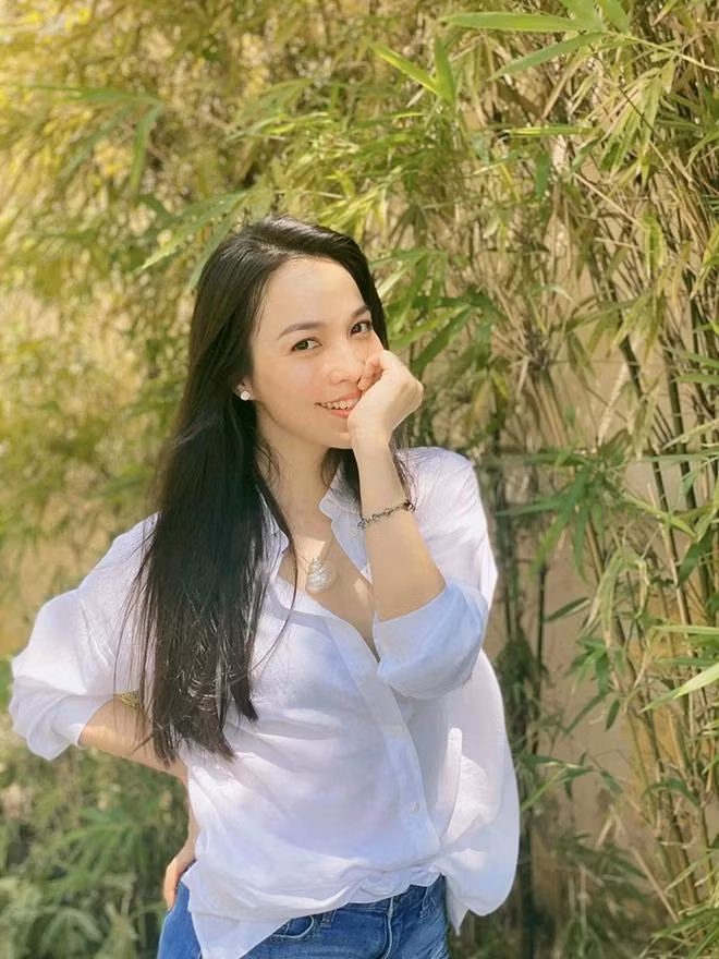 Cô giữ chế độ ăn kiêng hợp lý, không quá khắt khe: "Tôi luôn ăn tất cả món mình thích nhưng phải ăn ít. Một trong những bí quyết để duy trì mức cân nặng lý tưởng cũng như có được vẻ ngoài tươi tắn, rạng rỡ là duy trì giai đoạn ăn chay trường. Mỗi ngày tôi sẽ thanh lọc cơ thể bằng chế độ trường chay. Một giai đoạn ăn thuần chay của tôi kéo dài 1-3 tháng".