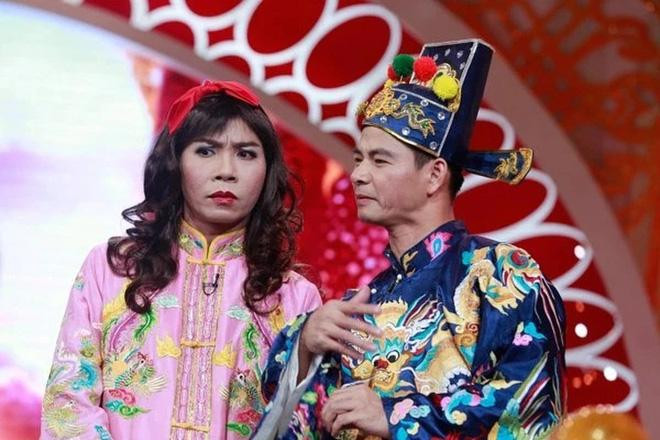 Trước đó, bà xã Công Lý – Ngọc Hà – tiết lộ ông xã đã “nuốt nước mắt vào trong” khi phải vắng mặt tại Táo Quân 2022.