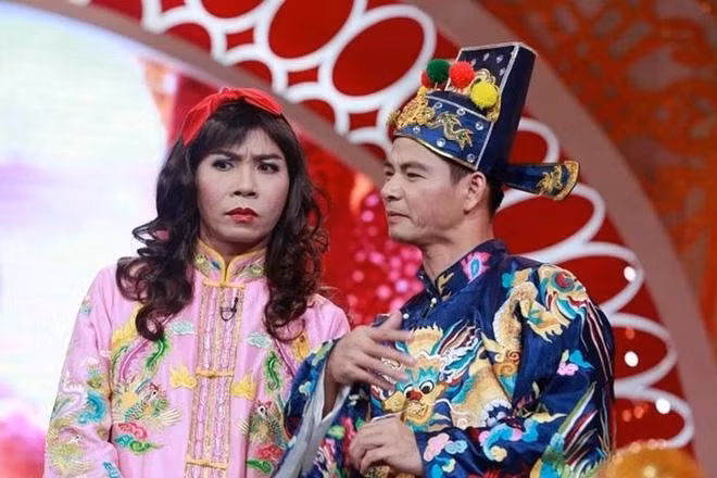 Trước đó, bà xã Công Lý – Ngọc Hà – tiết lộ ông xã đã “nuốt nước mắt vào trong” khi phải vắng mặt tại Táo Quân 2022.