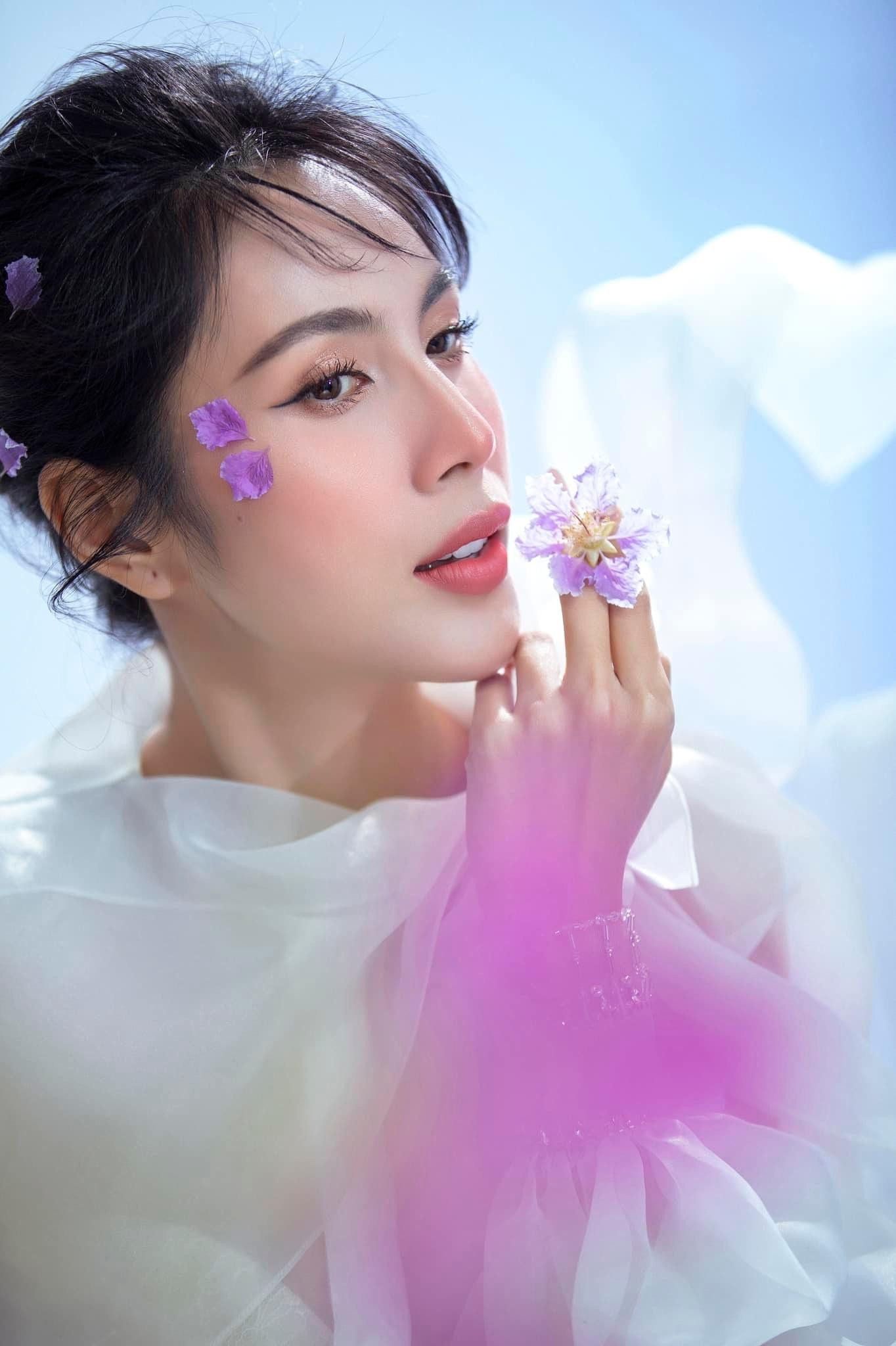 Dù không trực tiếp đến vấn đề từ thiện nhưng rất nhiều bình luận chúc mừng nữ ca sĩ vì đã được minh oan dưới bài đăng.