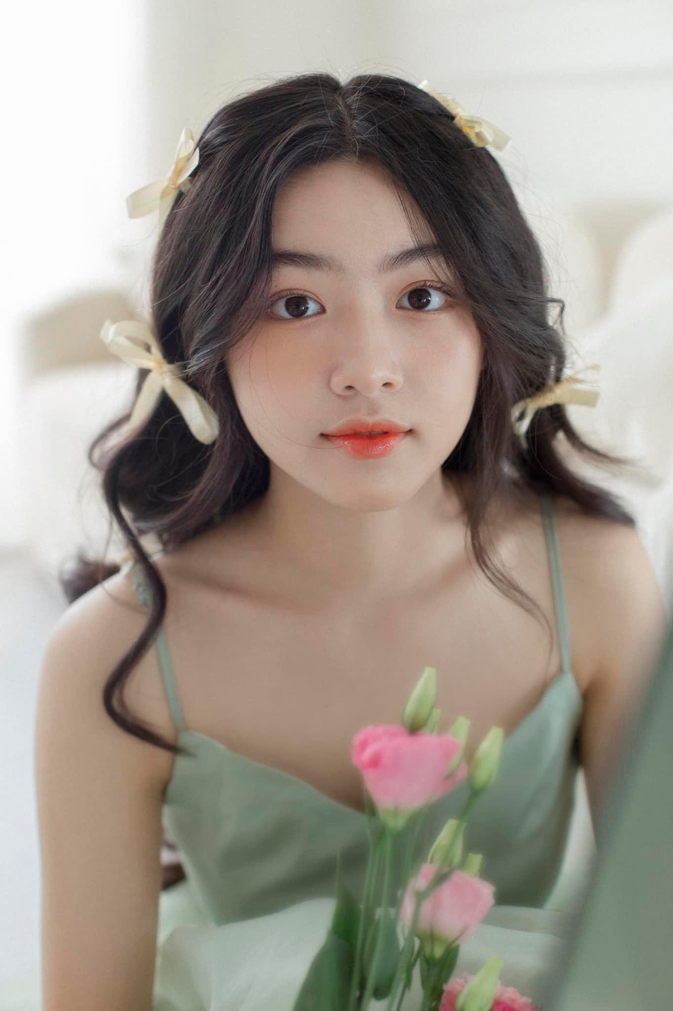 Lọ Lem tròn 16 tuổi. Ảnh: Ngô Thị Mỹ Linh