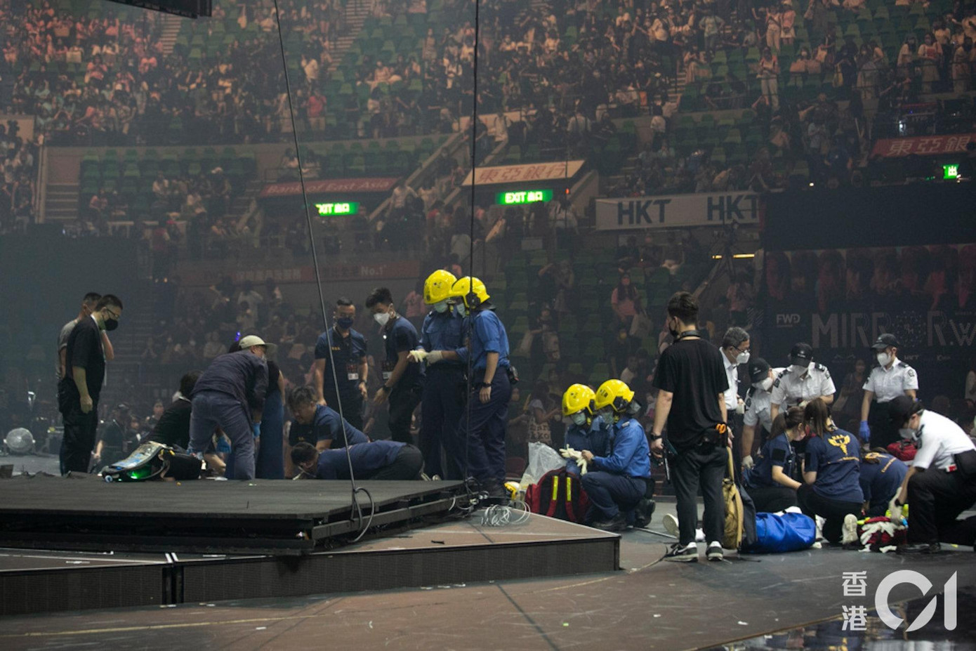 Hiện trường vụ tai nạn sân khấu nghiêm trọng. Ảnh: HK01 Hiện trường vụ tai nạn sân khấu nghiêm trọng. Ảnh: HK01