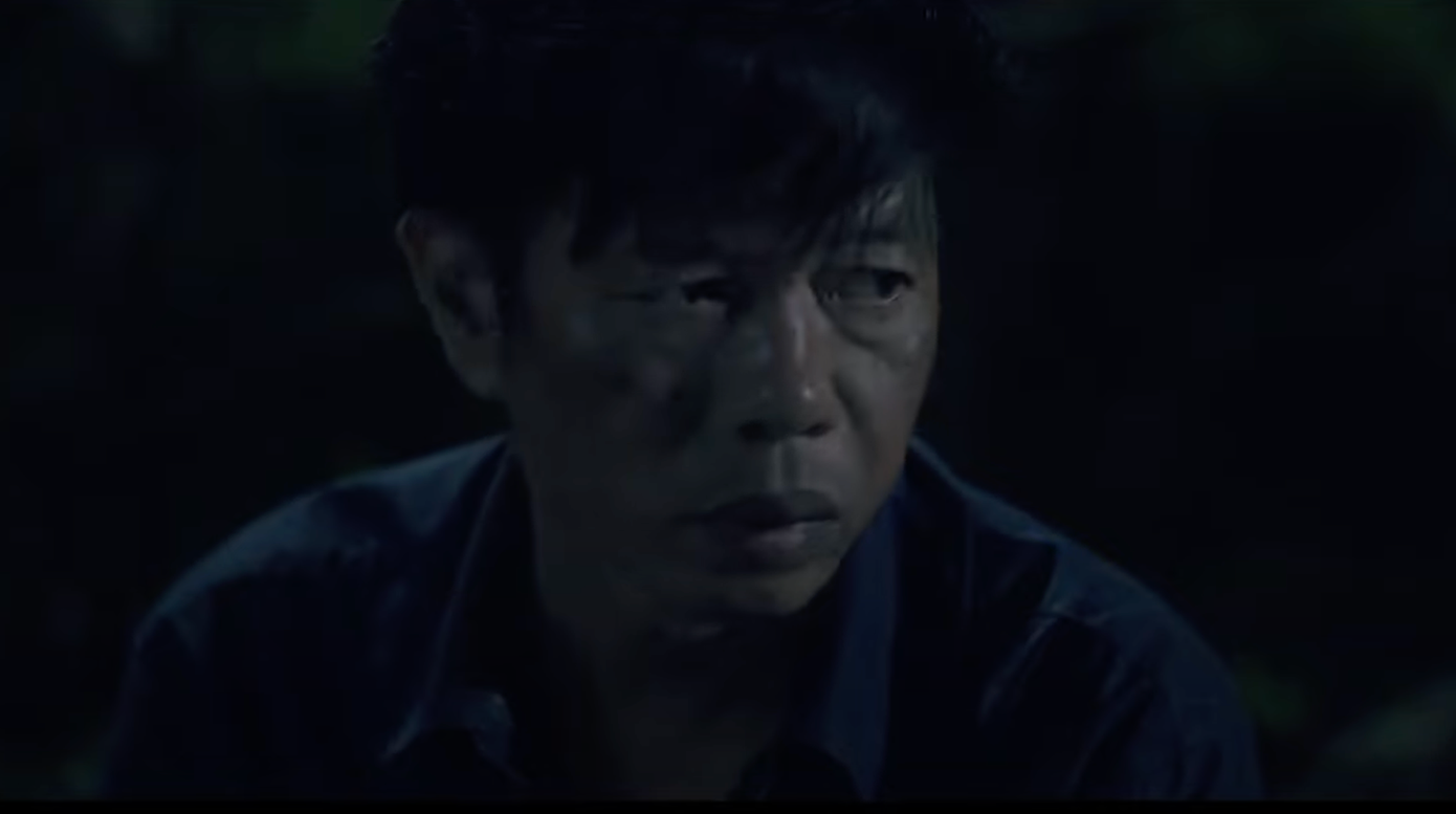 Mô gù tìm thấy Loan trong rừng. Ảnh: CMH. Mô gù tìm thấy Loan trong rừng. Ảnh: CMH.