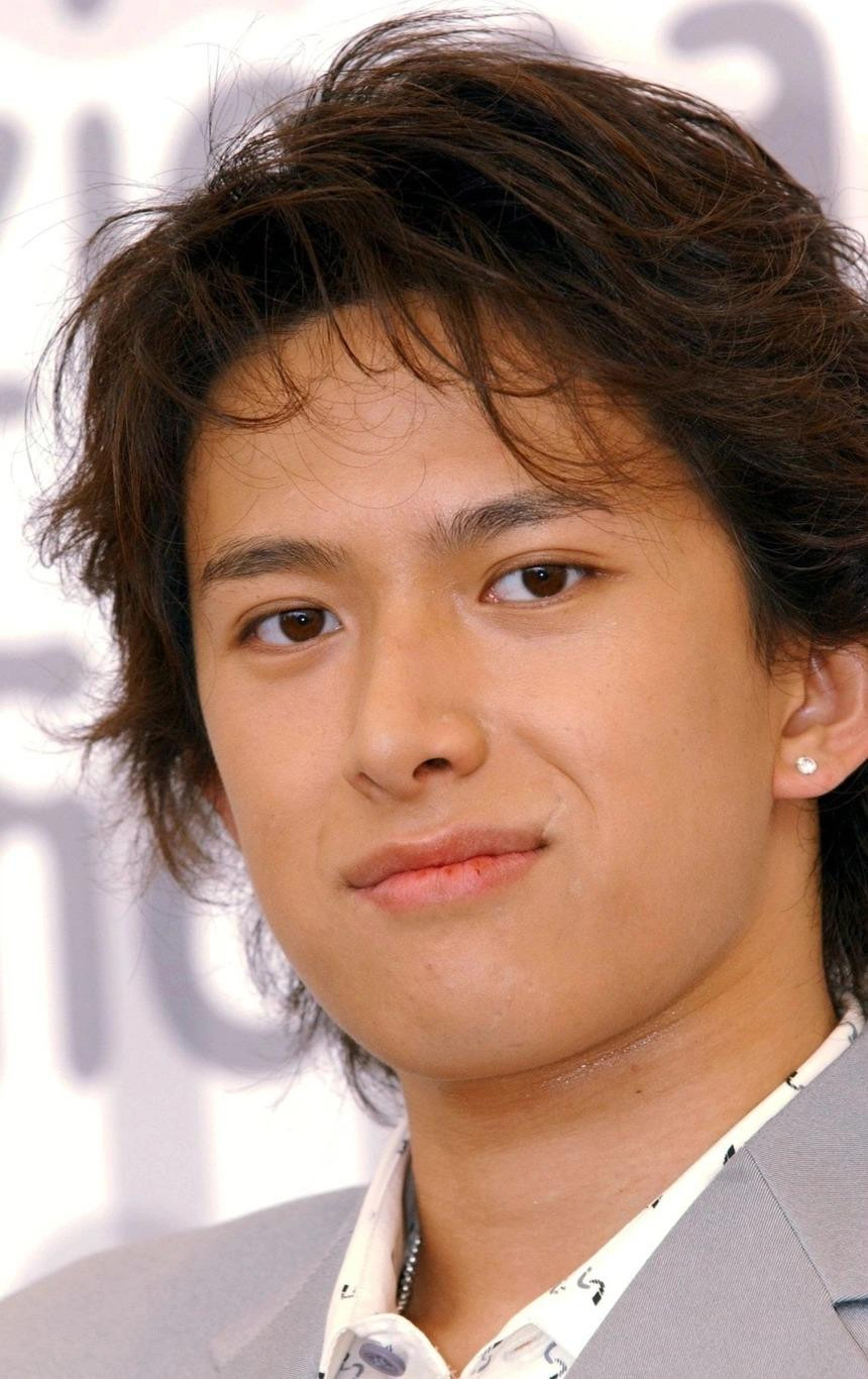 Tsuyoshi Abe mở cửa hàng kinh doanh mì sau bê bối ngoại tình. Ảnh: Yahoo.