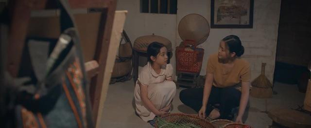 Người xem đã tốn nhiều nước mắt vì sự đáng thương của cô bé Hoa. Hoa ngoan ngoãn, hồn nhiên khi hỏi "tha thứ là gì hả bác?".