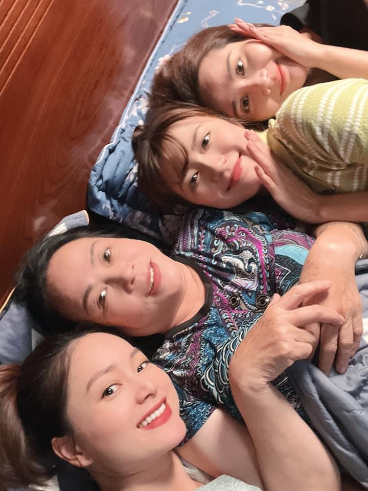 Hậu trường phim cũng được Lan Phương chia sẻ lên mạng xã hội Hậu trường phim cũng được Lan Phương chia sẻ lên mạng xã hội