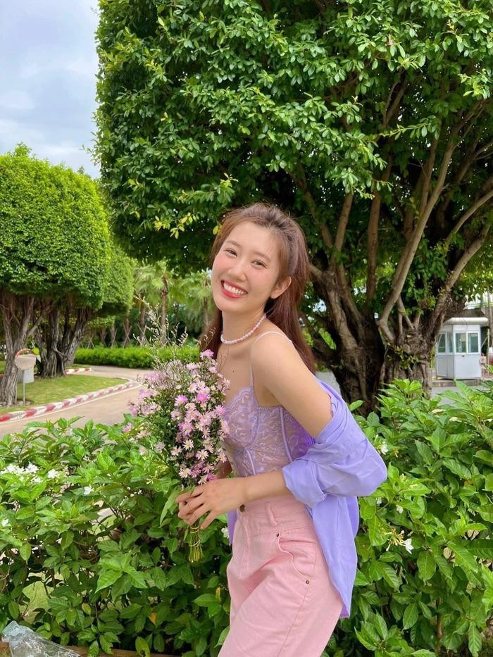 Đời thường, Thúy Ngân chuộng phong cách thời trang năng động, khỏe khoắn, trẻ trung.