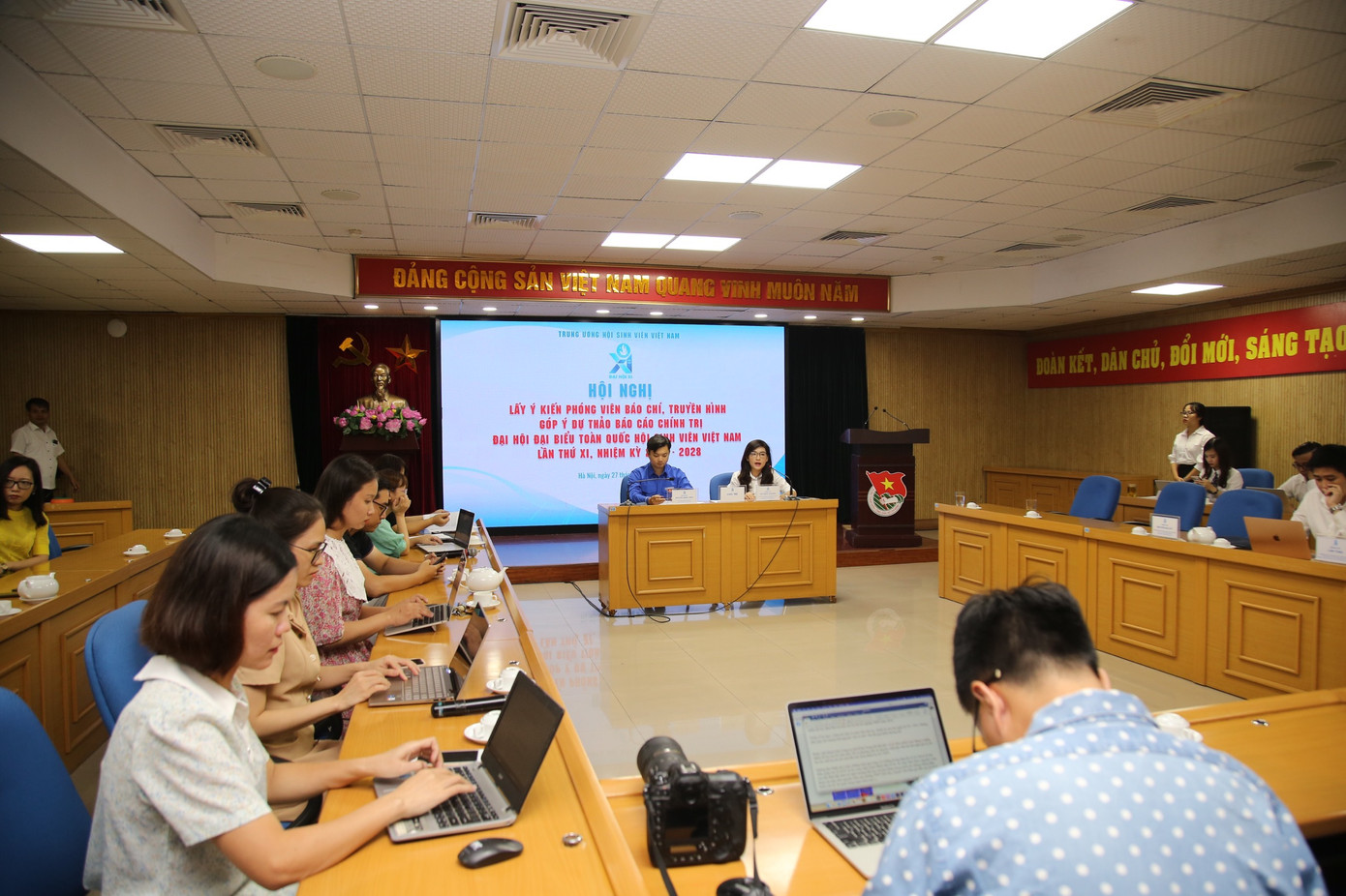 Hội nghị lấy ý kiến góp ý của đội ngũ phóng viên báo chí, truyền hình vào Dự thảo Báo cáo chính trị Đại hội đại biểu toàn quốc Hội Sinh viên Việt Nam lần thứ XI, nhiệm kỳ 2023 – 2028. Ảnh: Dương Triều