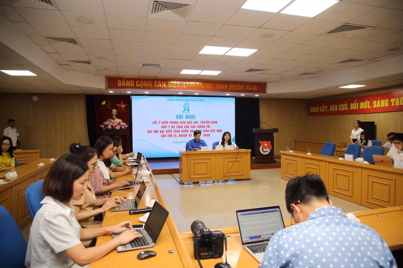 Hội nghị lấy ý kiến góp ý của đội ngũ phóng viên báo chí, truyền hình vào Dự thảo Báo cáo chính trị Đại hội đại biểu toàn quốc Hội Sinh viên Việt Nam lần thứ XI, nhiệm kỳ 2023 – 2028. Ảnh: Dương Triều