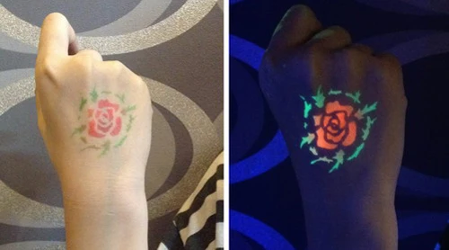 Loại xăm huỳnh quang trên da được ưa chuộng trong quán cà phê, đặc biệt là trong lễ hội Haloween nếu người chơi tận dụng hiệu ứng này tối đa bằng các hình xăm theo chủ đề này