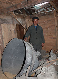 Mảnh tên lửa to bằng cái bàn