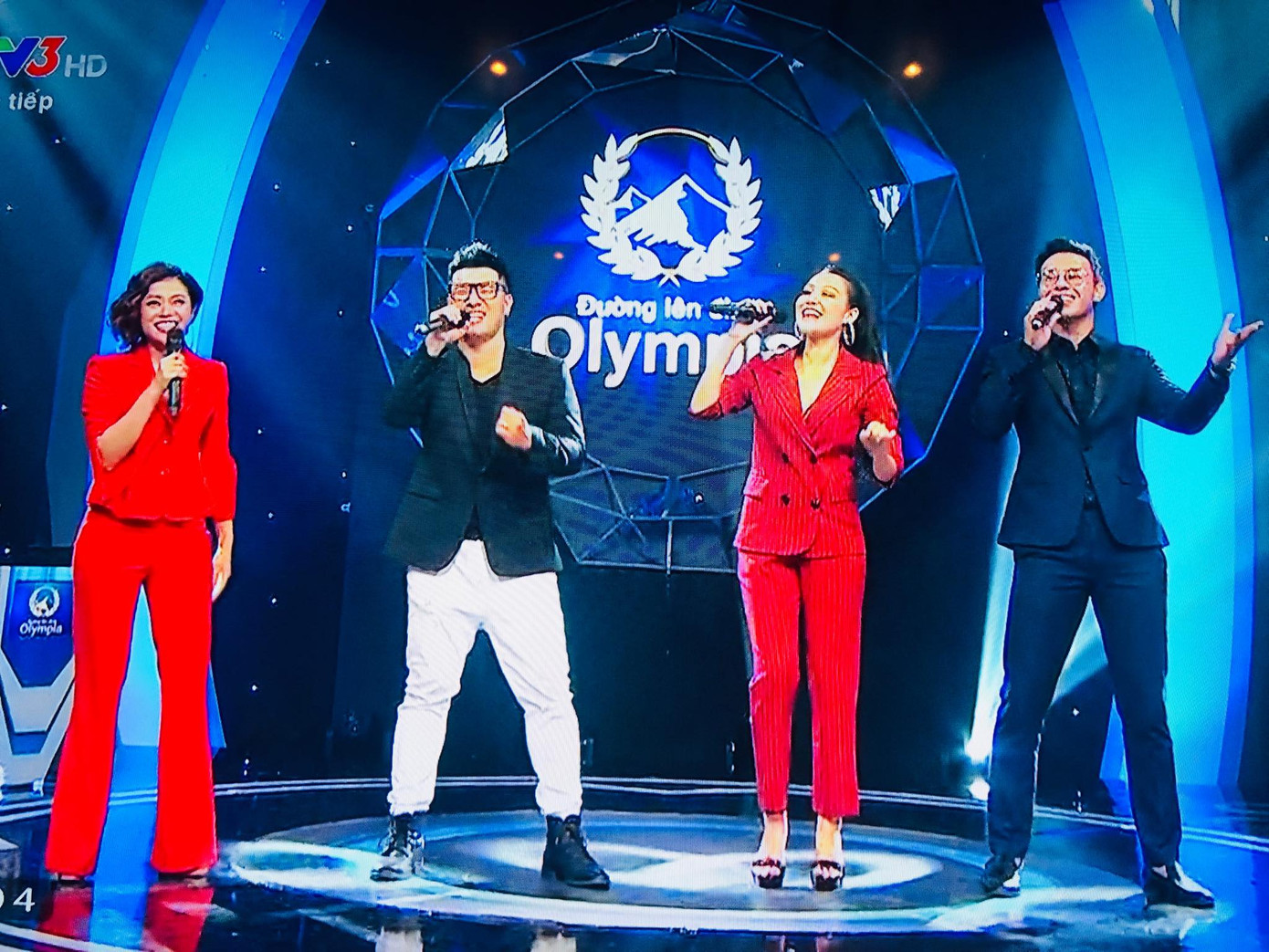 Trần Thế Trung khóc nghẹn trên đỉnh Olympia năm 2019 ảnh 39