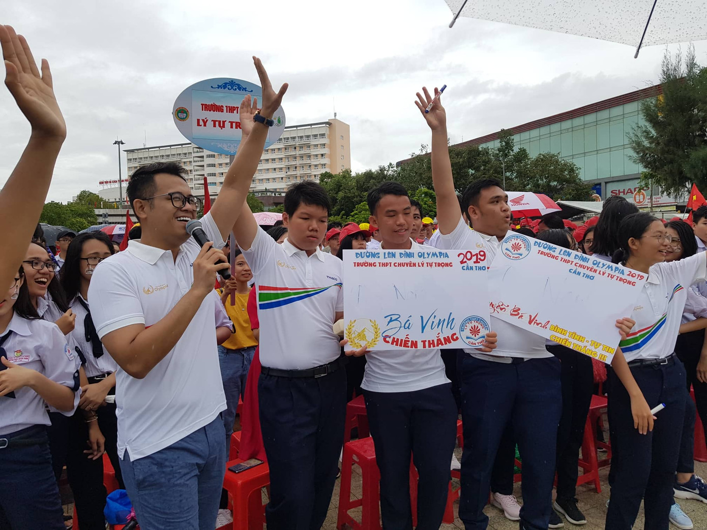 Trần Thế Trung khóc nghẹn trên đỉnh Olympia năm 2019 ảnh 15