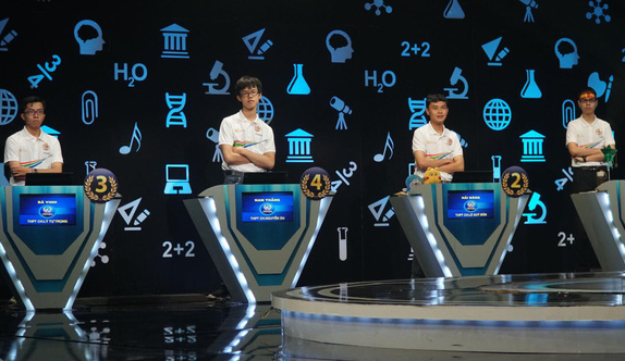 Trần Thế Trung khóc nghẹn trên đỉnh Olympia năm 2019 ảnh 34
