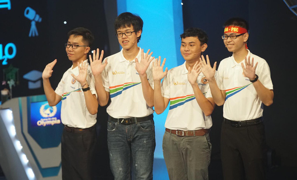 Trần Thế Trung khóc nghẹn trên đỉnh Olympia năm 2019 ảnh 33