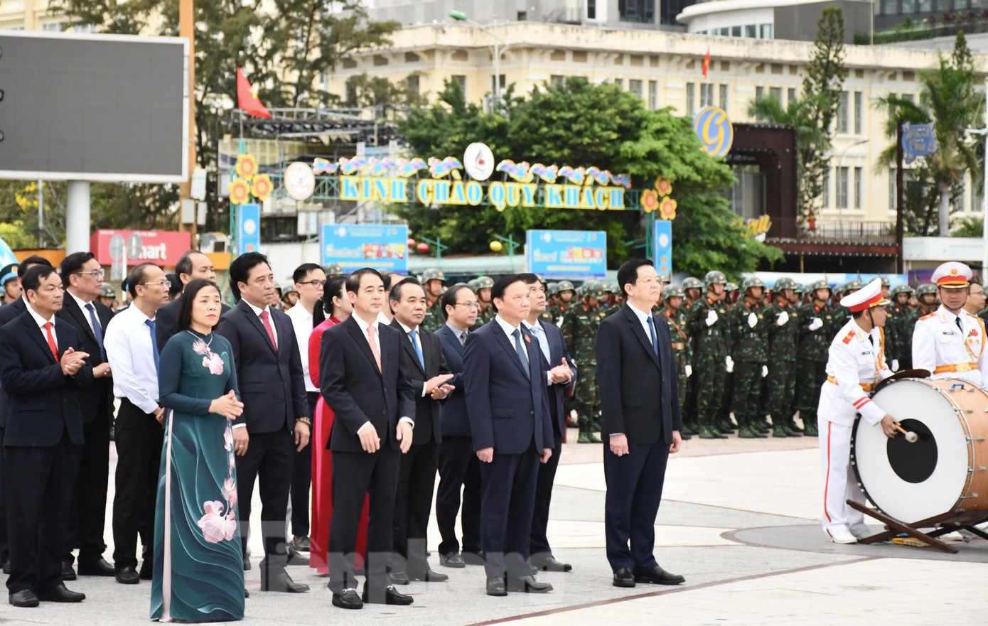 Tham dự buổi lễ có Phó Chủ tịch Quốc hội Nguyễn Khắc Định, Phó Thủ tướng Chính phủ Mai Văn Chính, lãnh đạo tỉnh Khánh Hòa cùng hơn 1.600 cán bộ, công nhân viên, chiến sĩ lực lượng vũ trang và đoàn viên thanh niên.