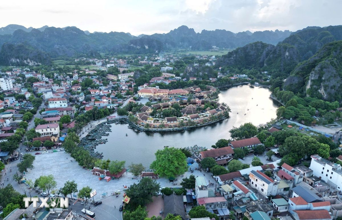 Khu du lịch Tam Cốc - Bích Động, TP Hoa Lư. Ảnh: Đức Phương/TTXVN