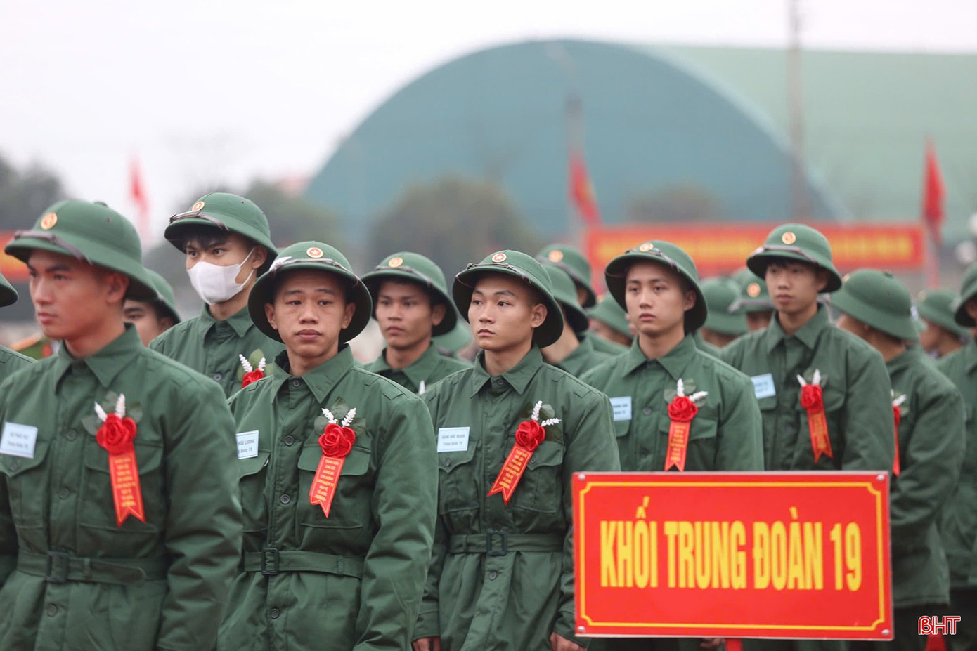 Thanh niên Hà Tĩnh lên đường thực hiện nghĩa vụ quân sự năm 2025. Ảnh: Báo Hà Tĩnh.