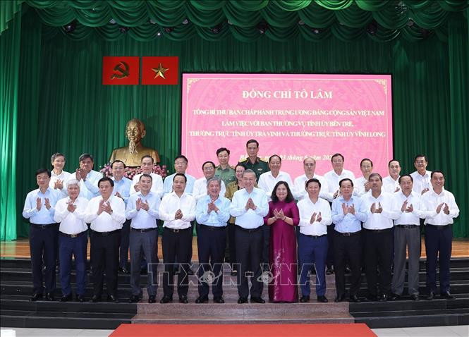 Tổng Bí thư Tô Lâm và các đại biểu sau buổi làm việc. Ảnh: Thống Nhất/TTXVN