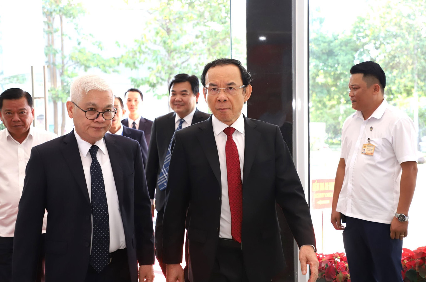 Lãnh đạo TPHCM đến dự buổi lễ. Ảnh: Ngô Tùng Lãnh đạo TPHCM đến dự buổi lễ. Ảnh: Ngô Tùng