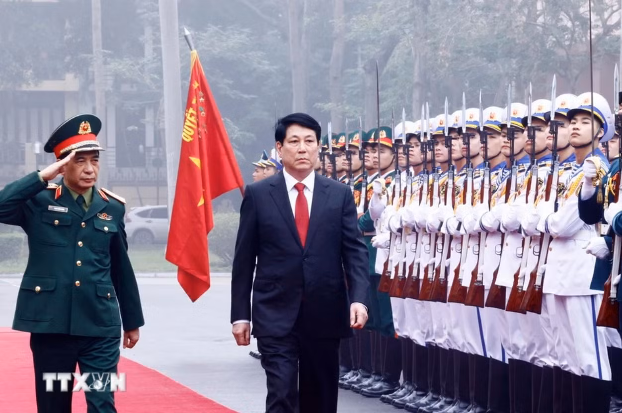 Chủ tịch nước Lương Cường duyệt Đội danh dự Quân đội nhân dân Việt Nam. Ảnh: Lâm Khánh/TTXVN
