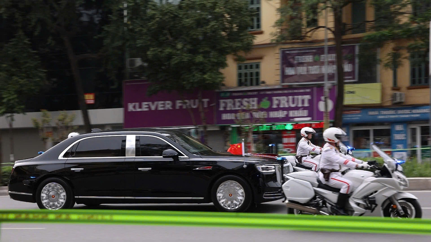 Đoàn xe trên phố Trần Duy Hưng. Ảnh: Trọng Tài Đoàn xe trên phố Trần Duy Hưng. Ảnh: Trọng Tài