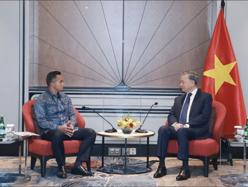 Tổng Bí thư Tô Lâm tiếp ông Anindya Bakrie, Chủ tịch Phòng Thương mại và Công nghiệp Indonesia (KADIN). (Ảnh: Thống Nhất/TTXVN) Tổng Bí thư Tô Lâm tiếp ông Anindya Bakrie, Chủ tịch Phòng Thương mại và Công nghiệp Indonesia (KADIN). (Ảnh: Thống Nhất/TTXVN)