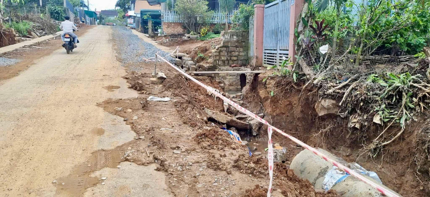 Dự án cải tạo, nâng cấp đường Lạc Long Quân