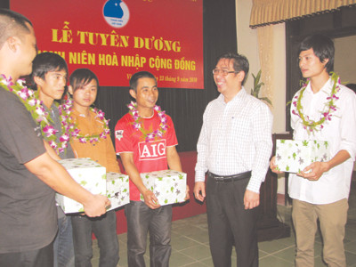 Các thanh niên được tuyên dương 